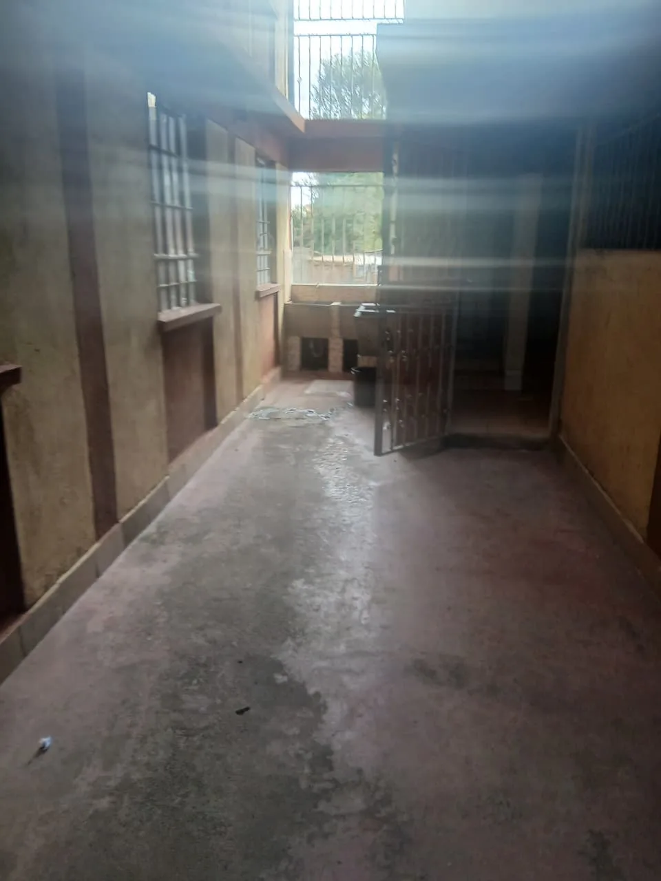 Property detail 1